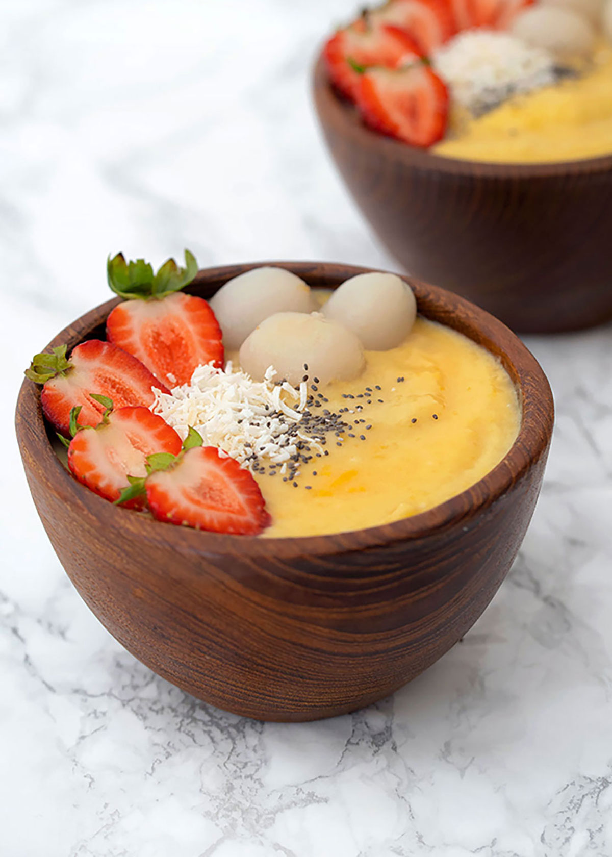 mango tropical smoothie bowl