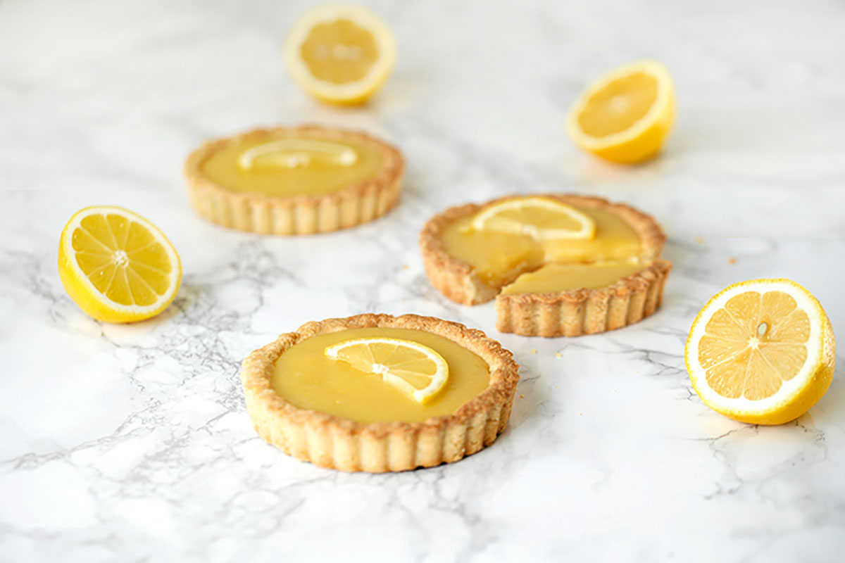 lemon curd tart close up