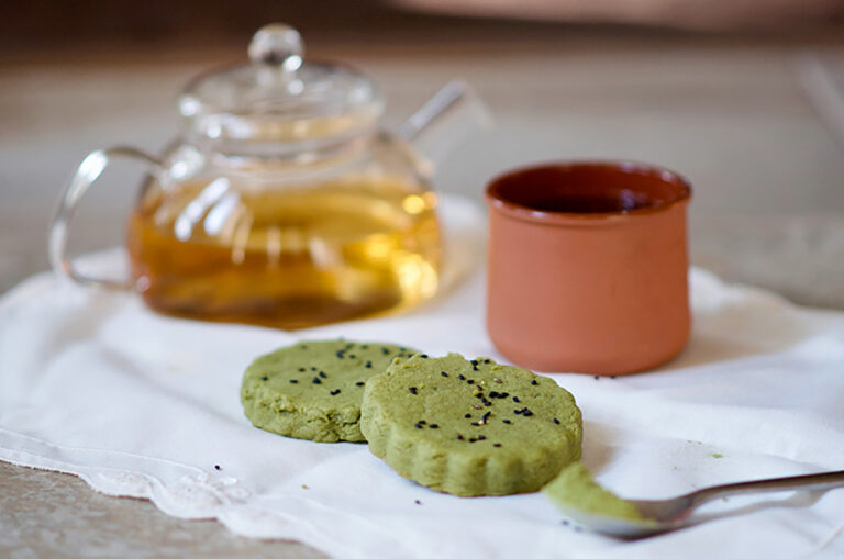 Matcha Shortbread Cookies